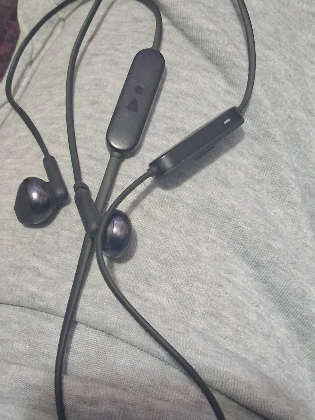 JBL Tune 215BT Wireless Earbud Headphones - photo 4