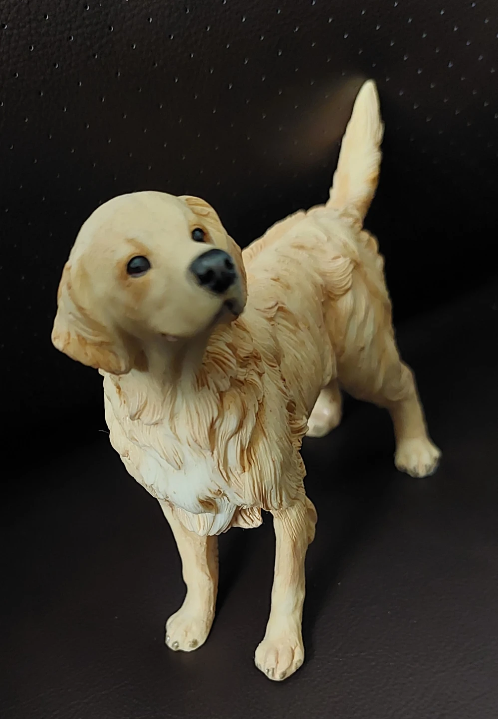 Yellow Lab figurine - photo 3