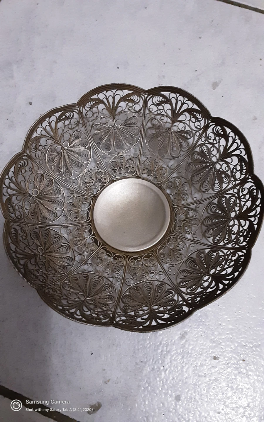 VINTAGE  Filigree  Bowl, bace is gold plated. - photo 2