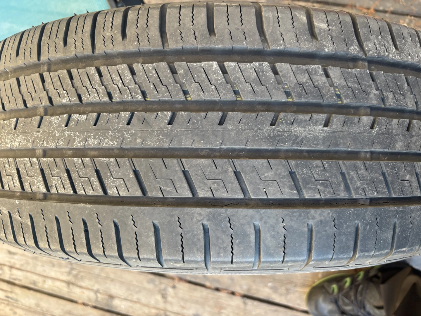4 Tires 235/65R18 All Season Tire - photo 2