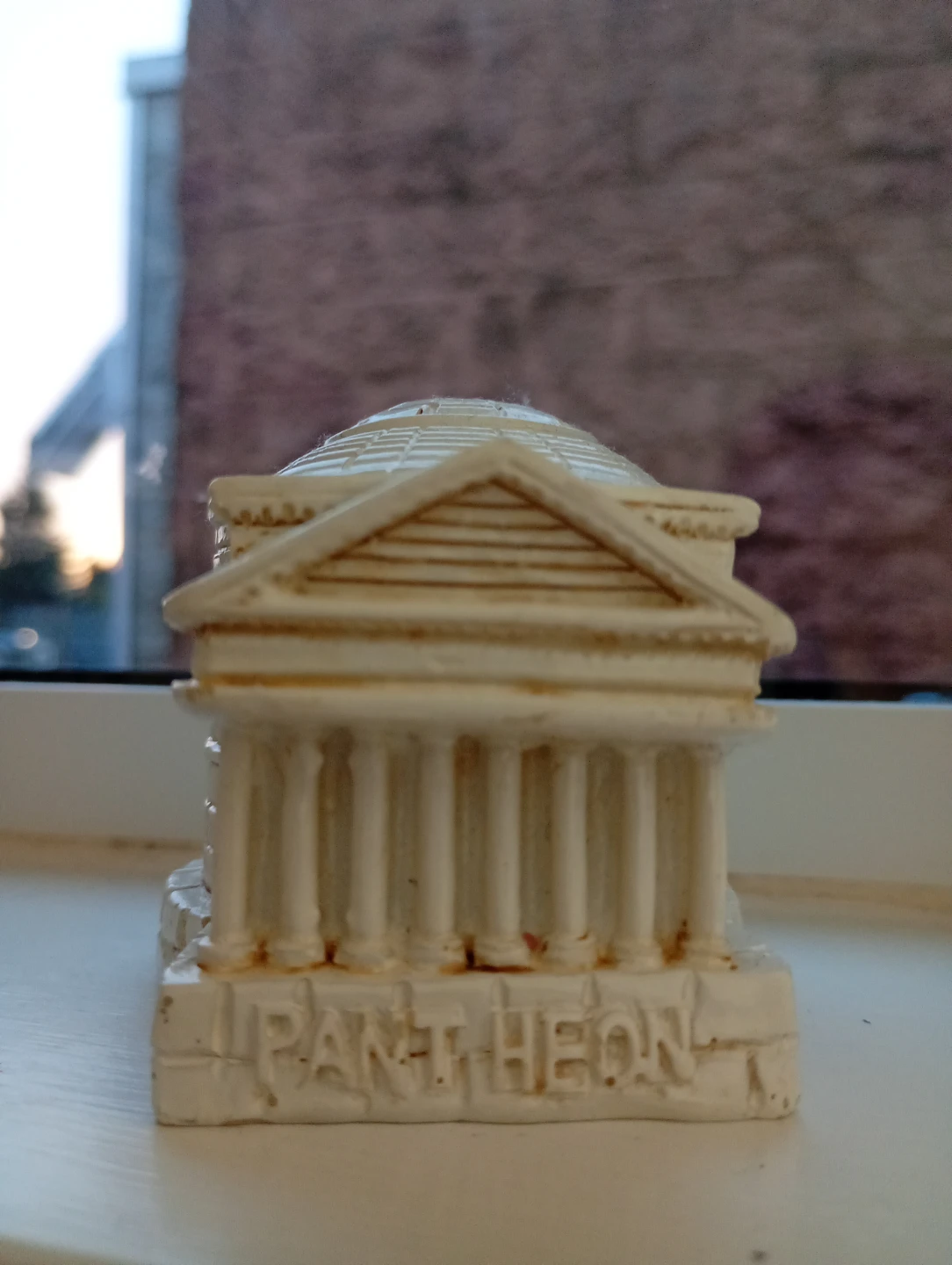 Pantheon replica souvenir