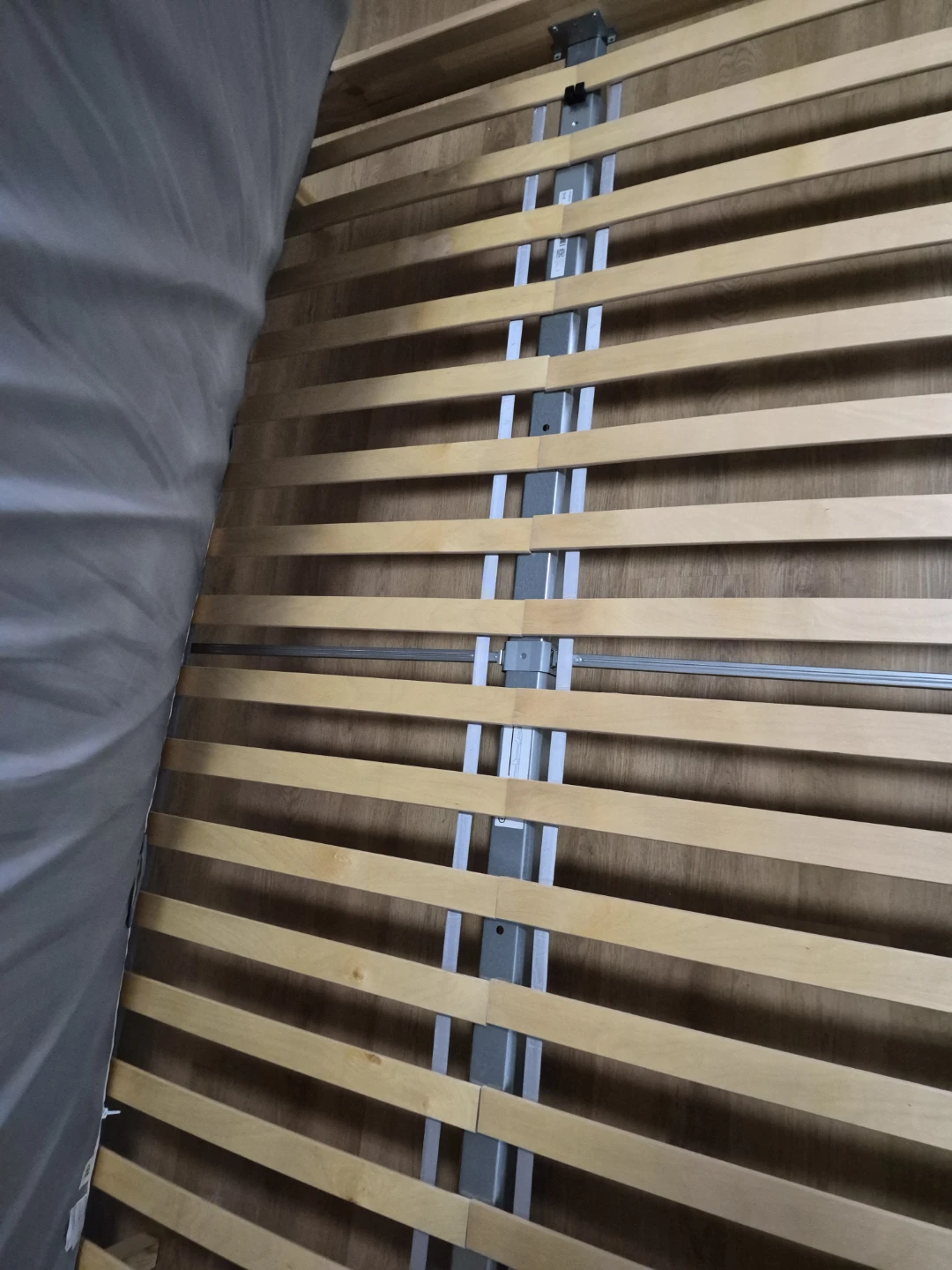 Bed frame with mattress - photo 4