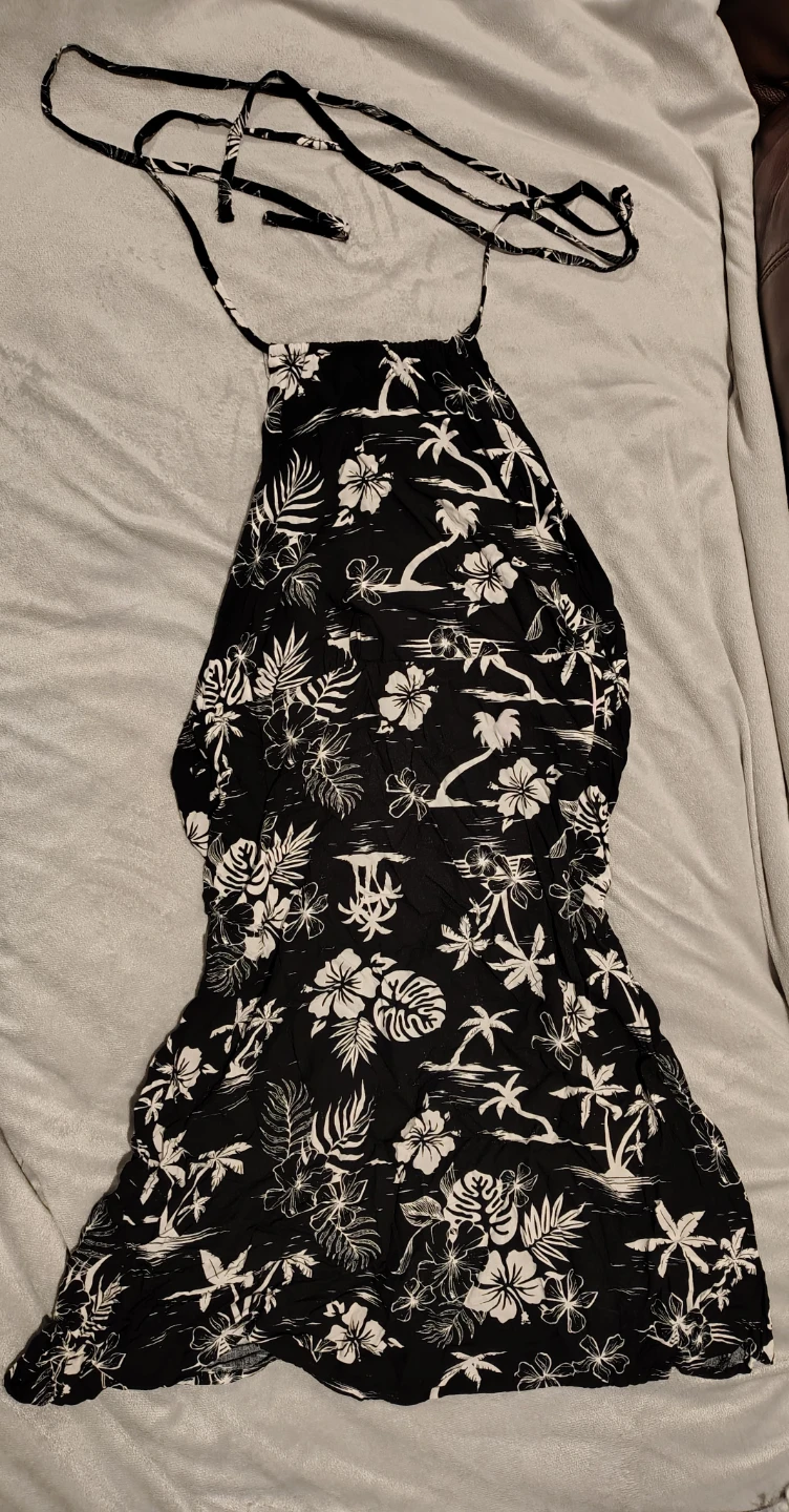 Streetwear Society Black Tropical Print Halter Dress