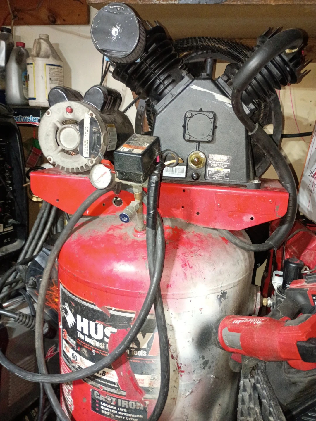 Husky 60 Gallon Air Compressor - photo 3