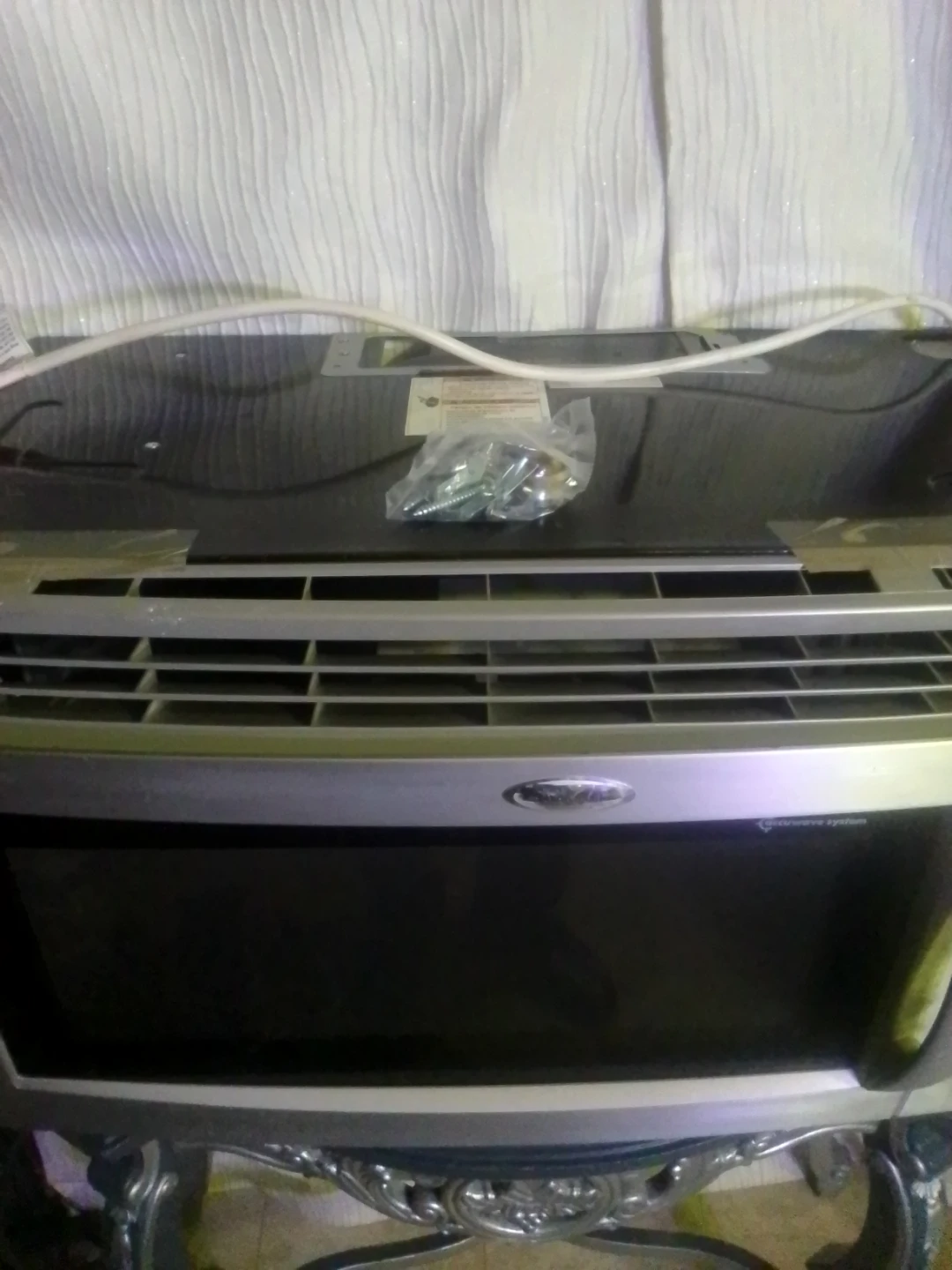 SALE Whirlpool Over-the-Range Microwave 30x16x17 - photo 3