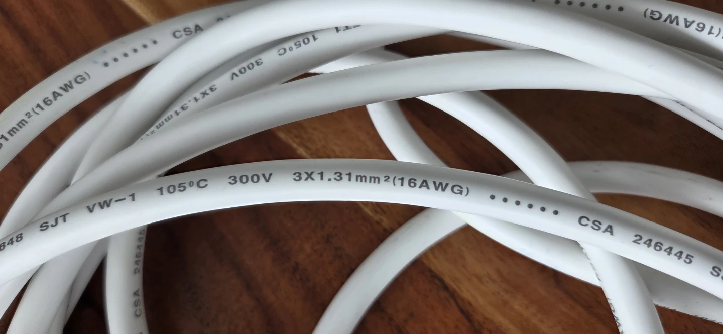 White Extension Cord - 105°C, 300V, 3x1.31mm² (16AWG) - photo 3