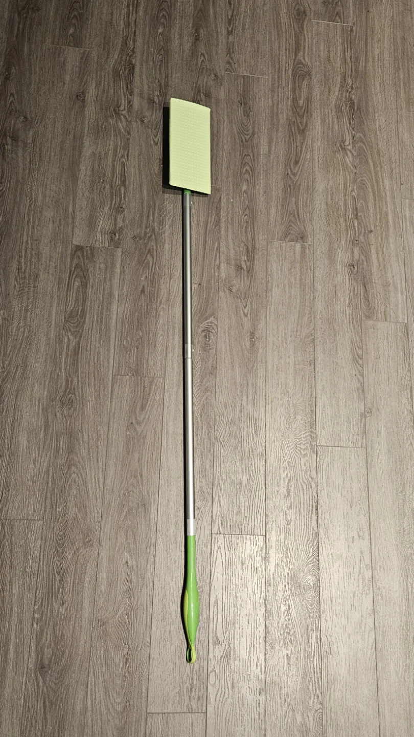 Swiffer with Sweeping Cloths - photo 2
