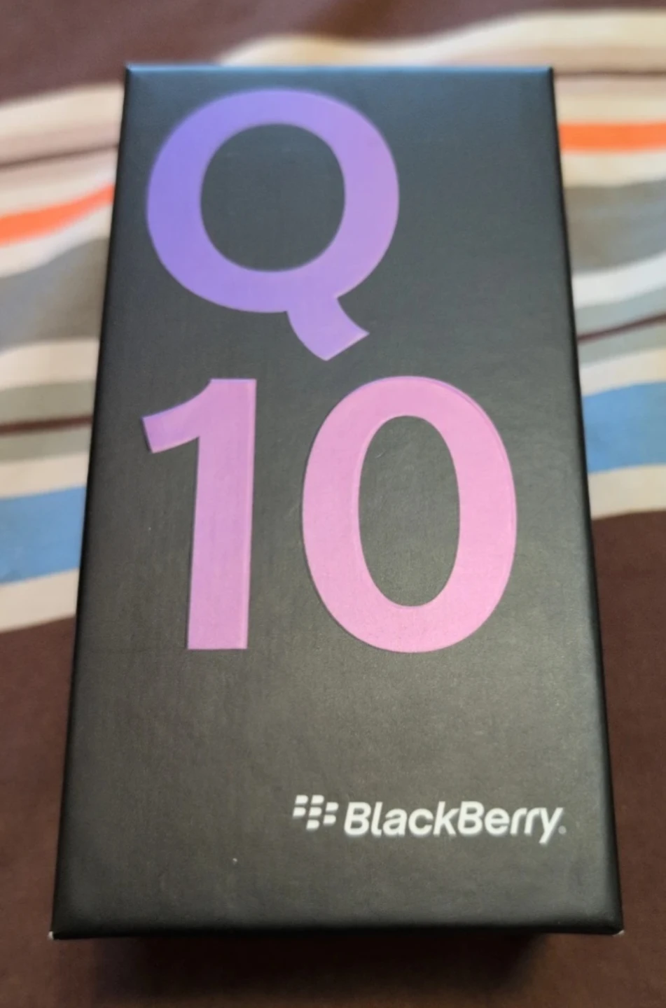 BlackBerry Q10 White Smartphone - Rogers - photo 3