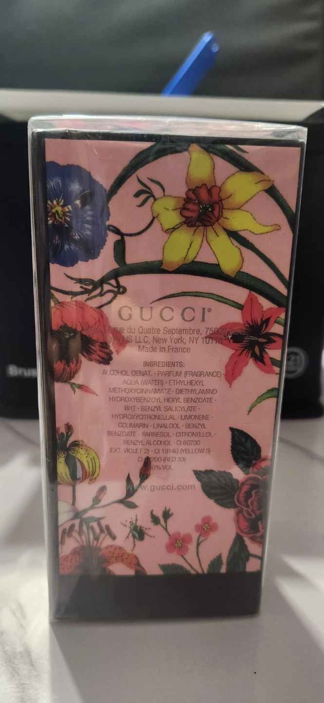 Gucci Flora Gorgeous Gardenia Eau de Toilette - 3.3 fl oz - photo 2