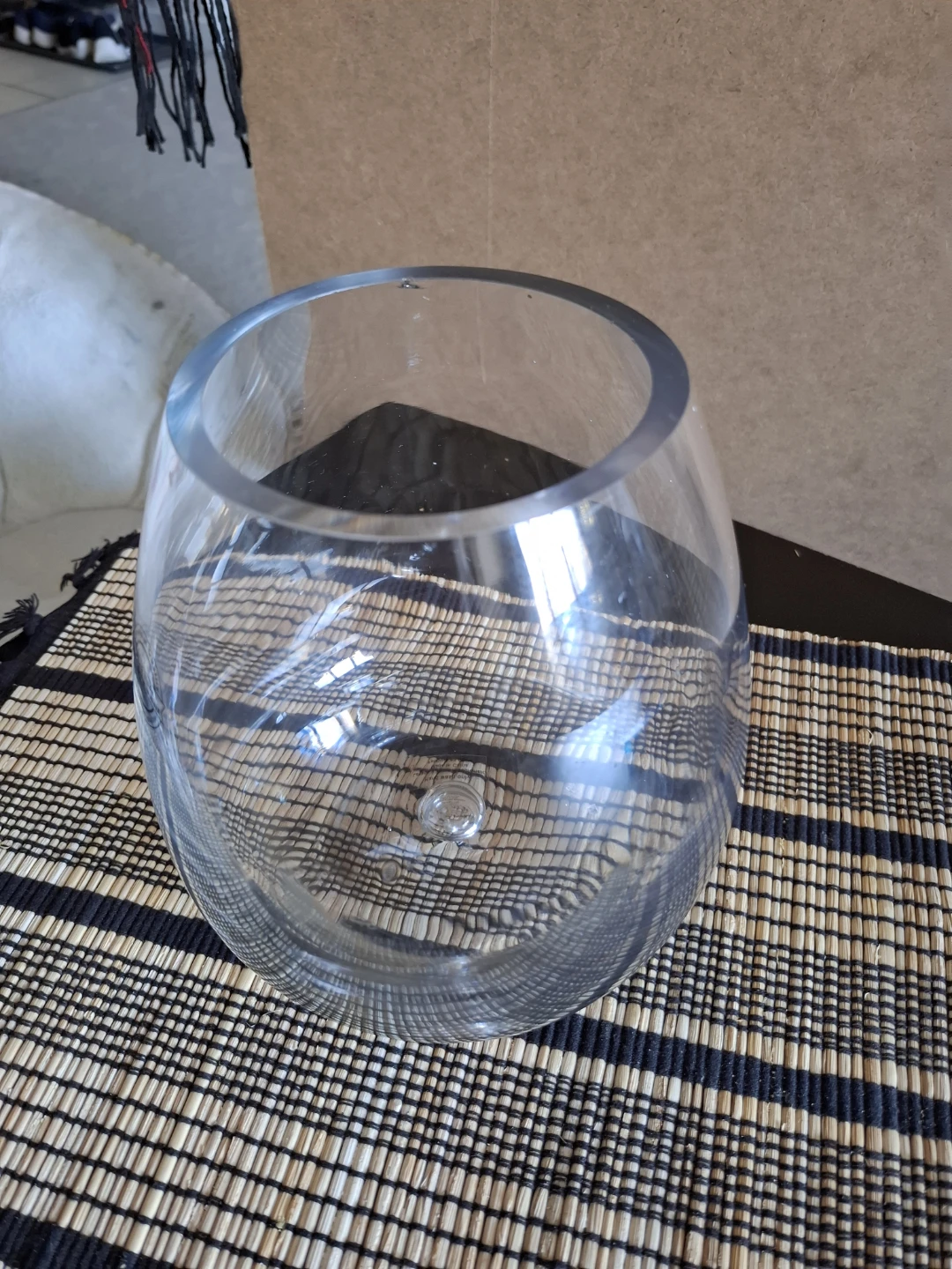 Clear Glass Vase - photo 3