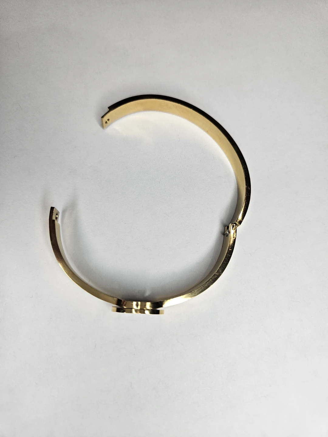 Gold Tone Gucci GG Logo Bangle Bracelet - photo 2