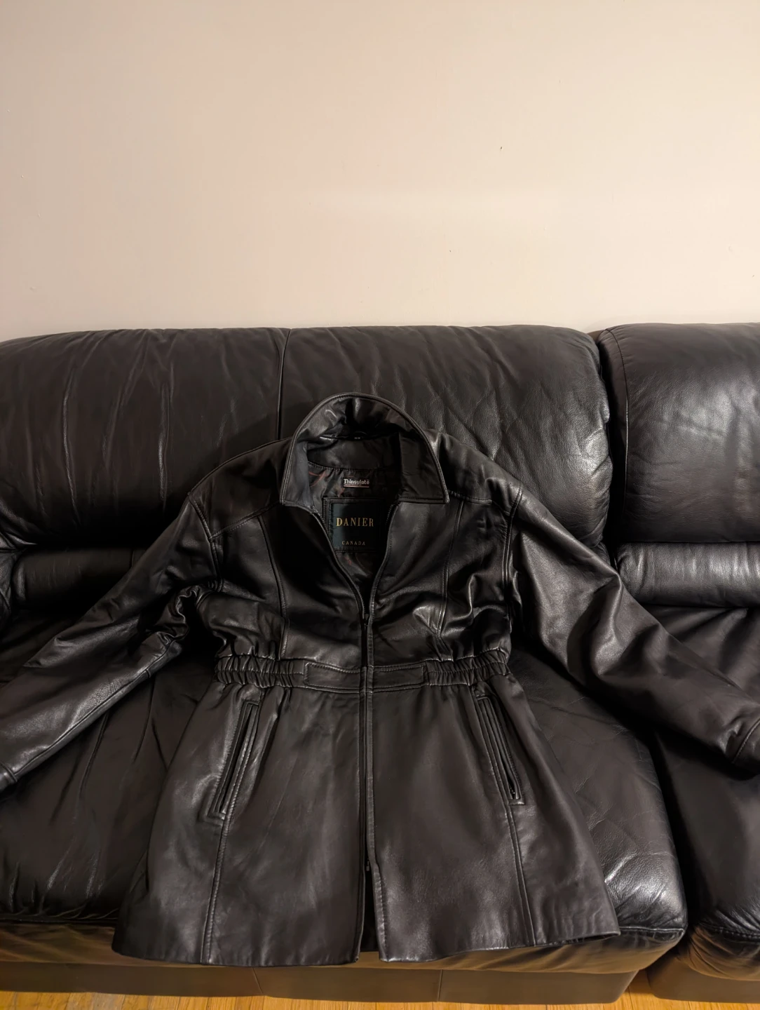 Vintage Women’s Danier Canada Leather Jacket – Size XS