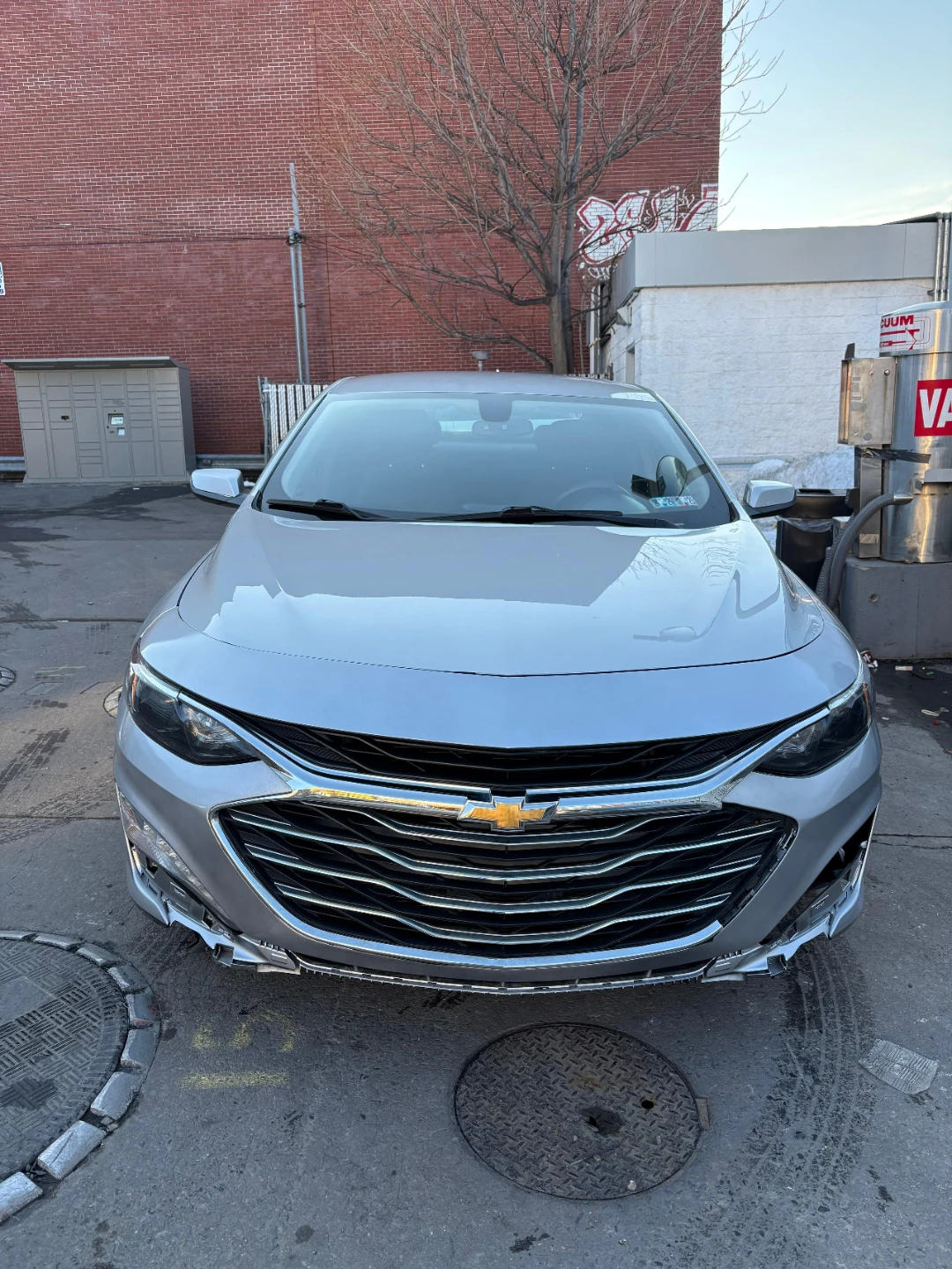 Silver Chevrolet Malibu LT Sedan