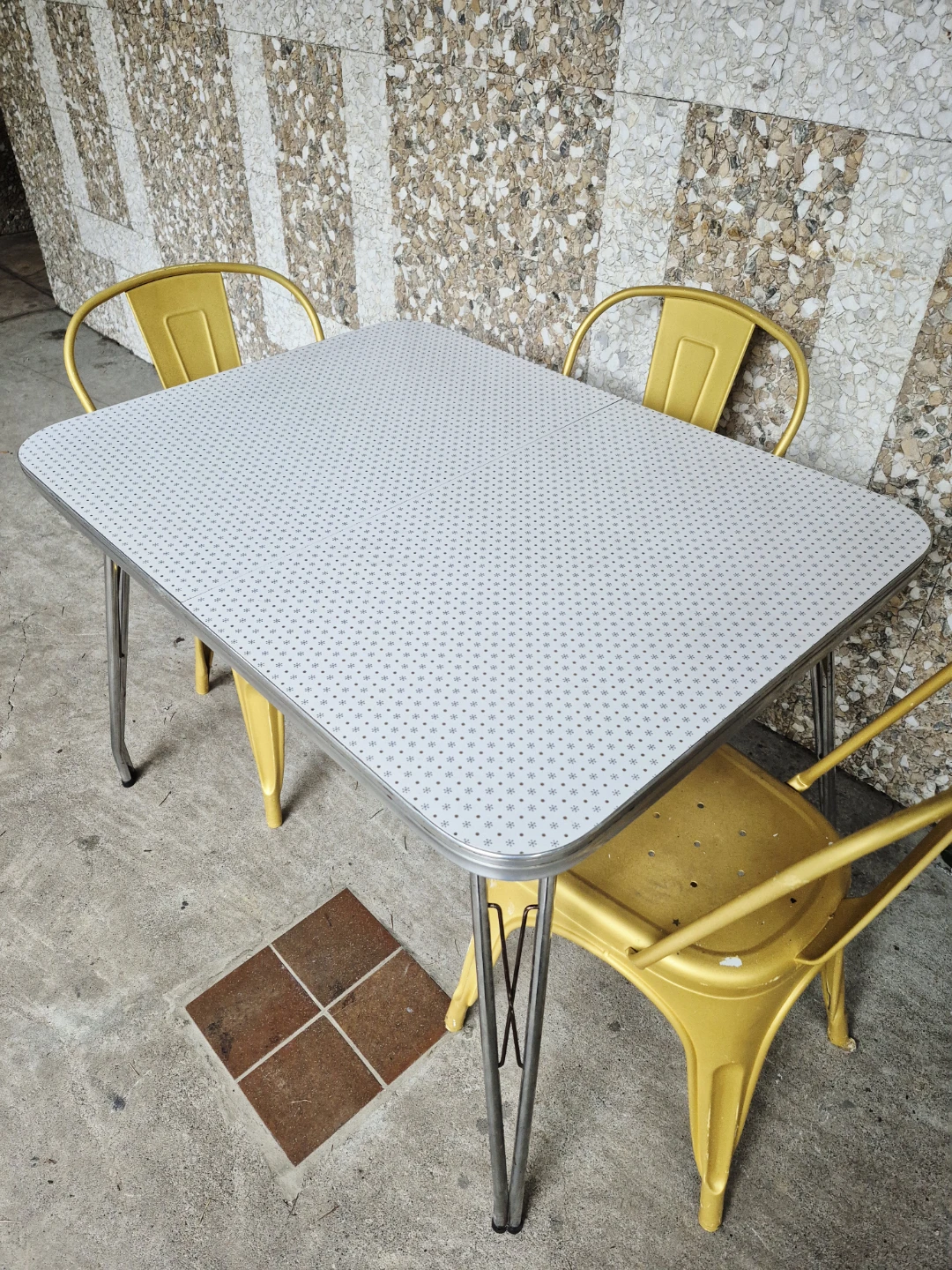 Retro Metal and Wood Dining Table (chairs extra) - photo 5