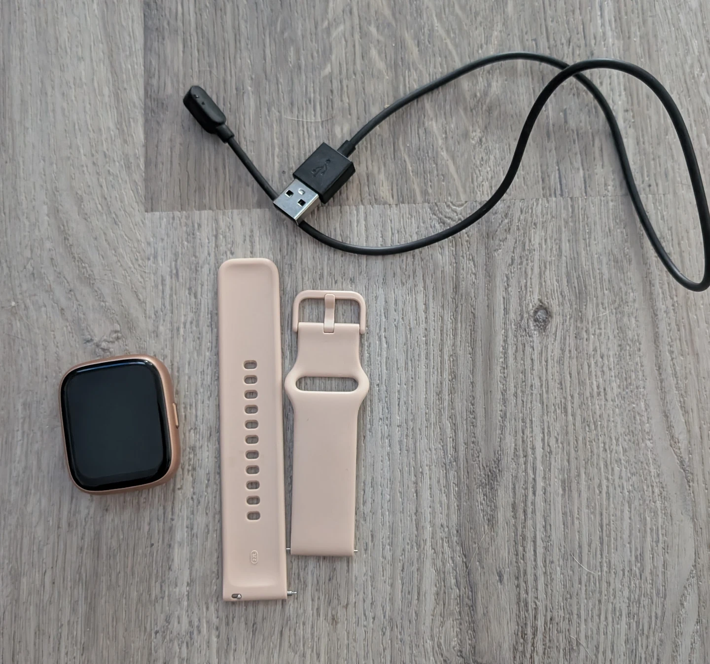 Smart Watch with Extra Straps and Charger - photo 3
