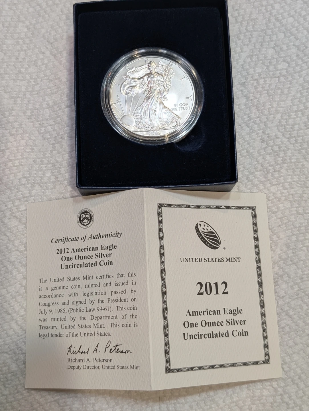 2012 American Eagle One Ounce Silver Uncirculated Coin - photo 4