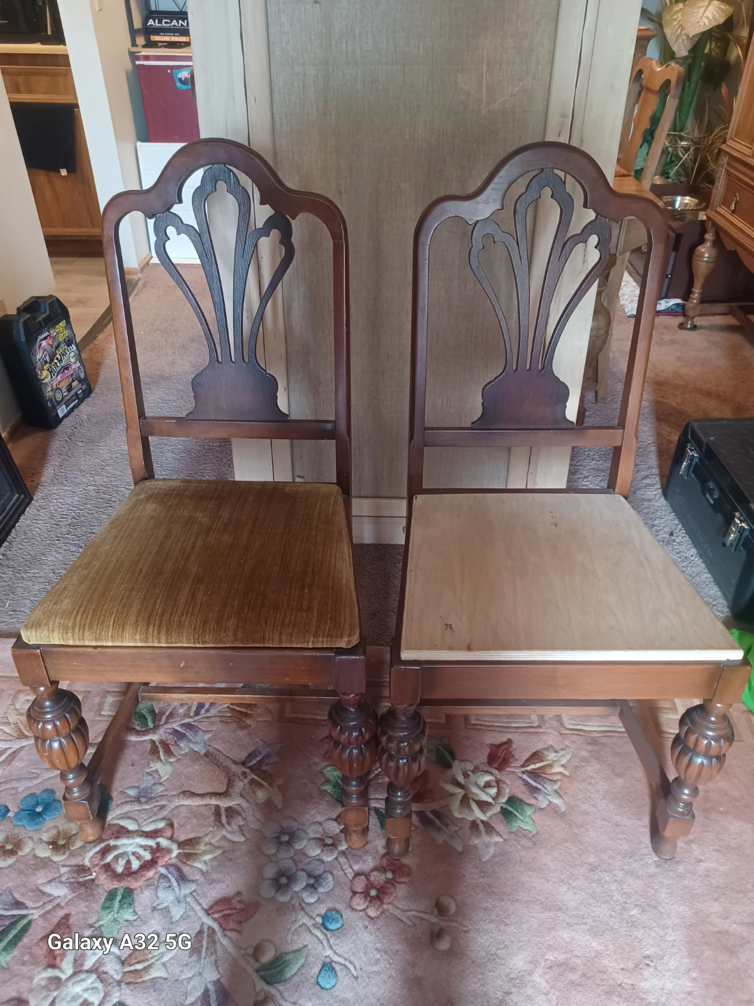 🥕Set of 2 Vintage Wooden Chairs with Upholstered Seat - photo 2