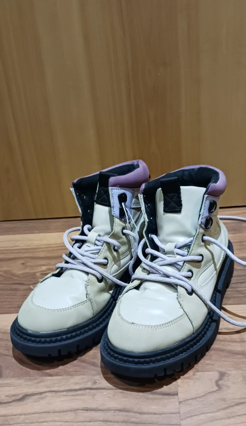 🏆ZARA Youth Boots Size 35