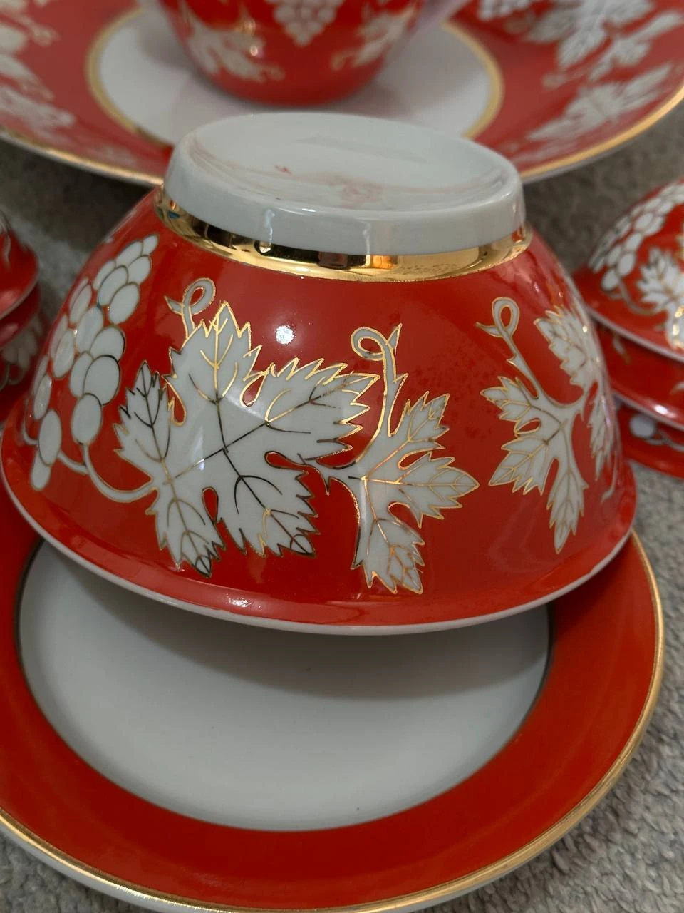Red Grapevine Tea Set with Teapot and 4 Cups - photo 5