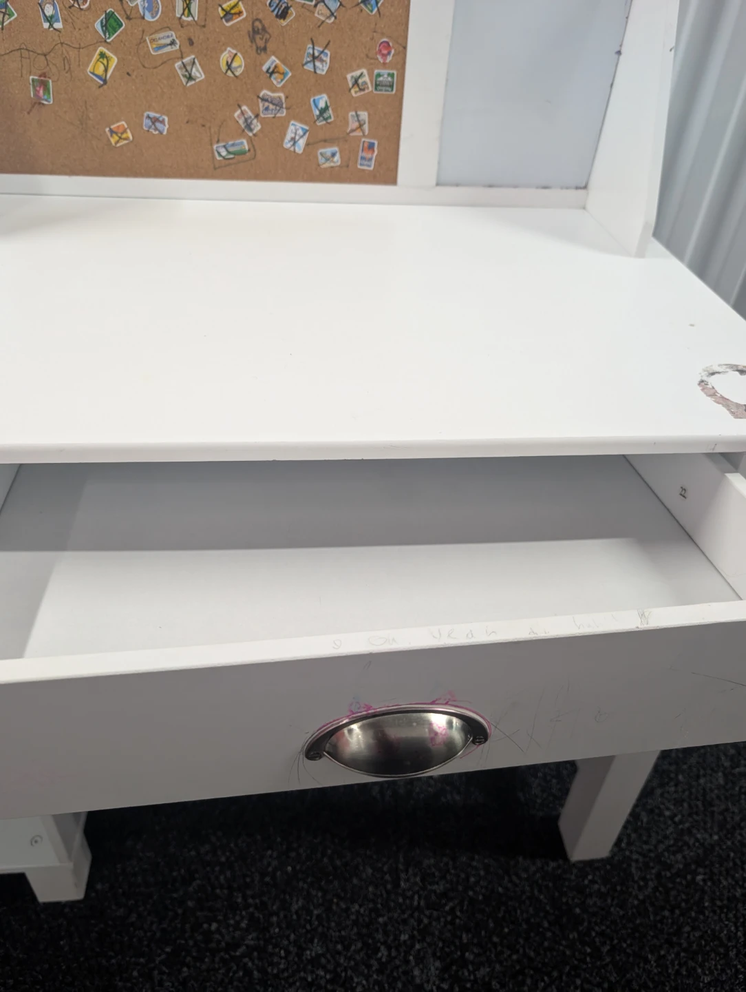 White Kidkraft Kids Desk with Chair and Storage - photo 3