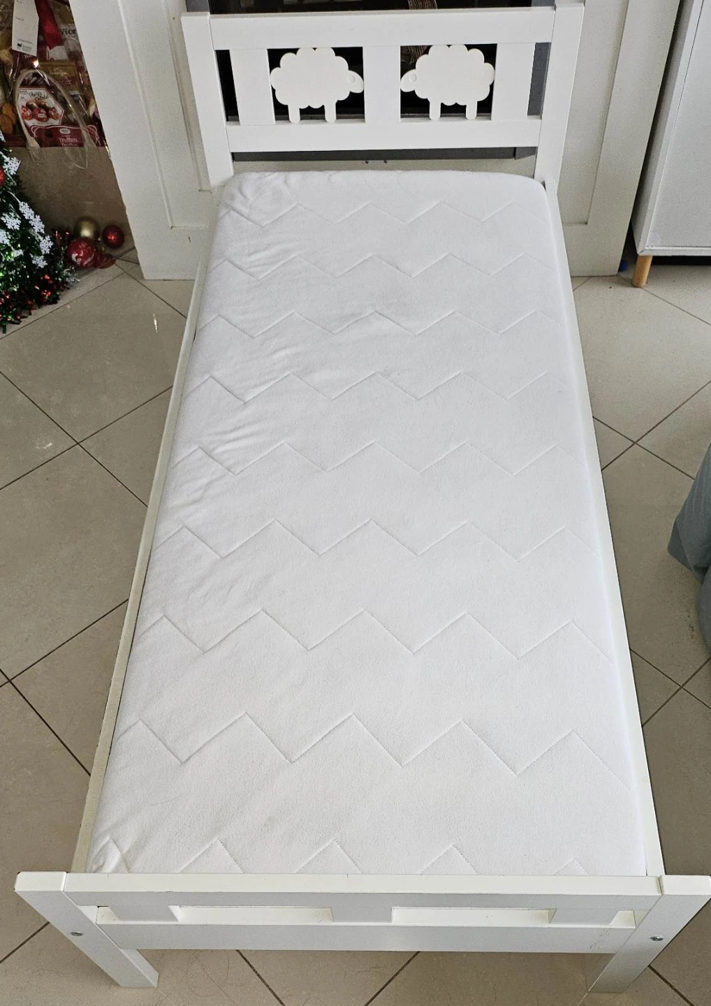 IKEA White Toddler Bed with Sheep Headboard with Mattress - photo 5