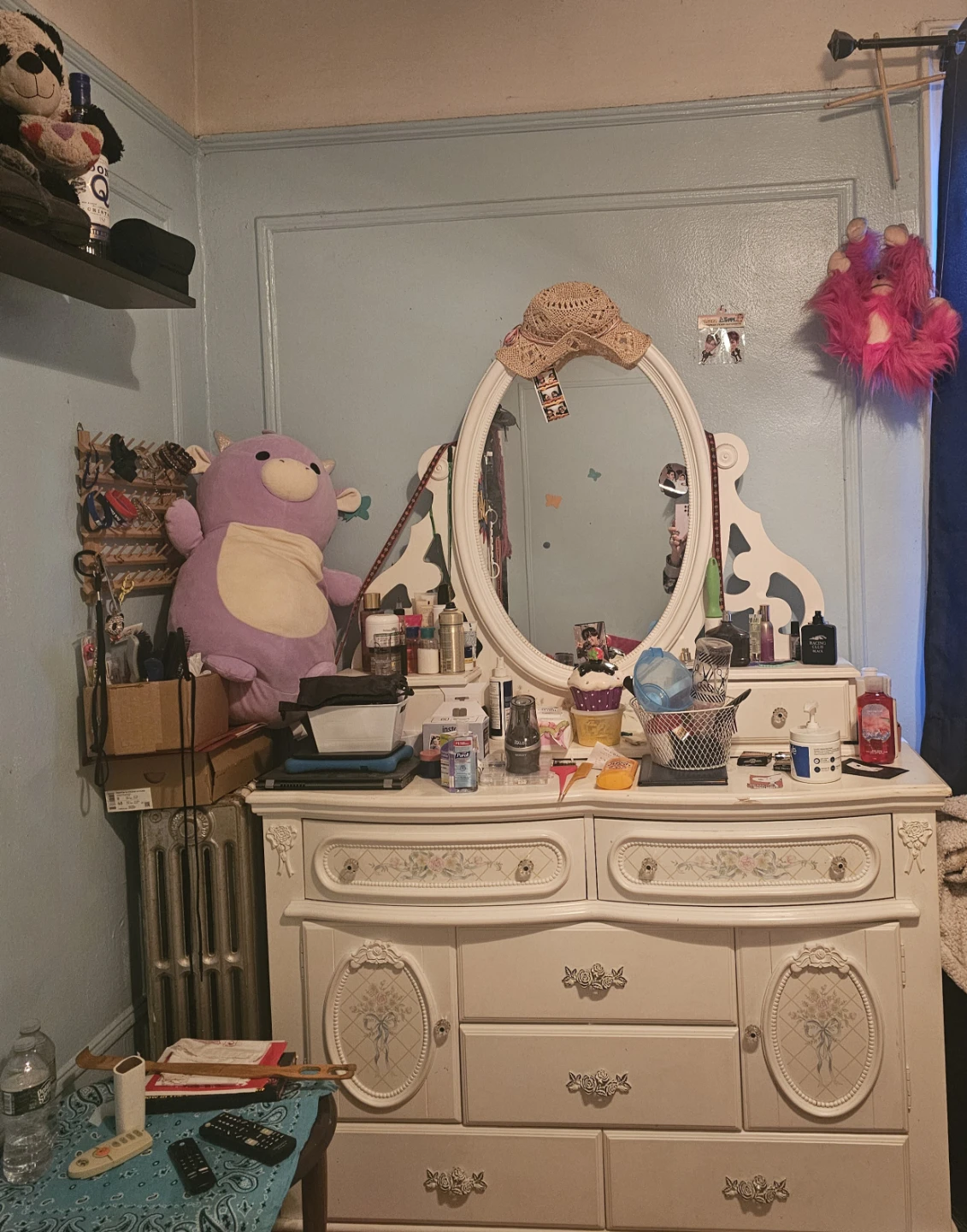 White Vanity Dresser with Mirror and Drawers