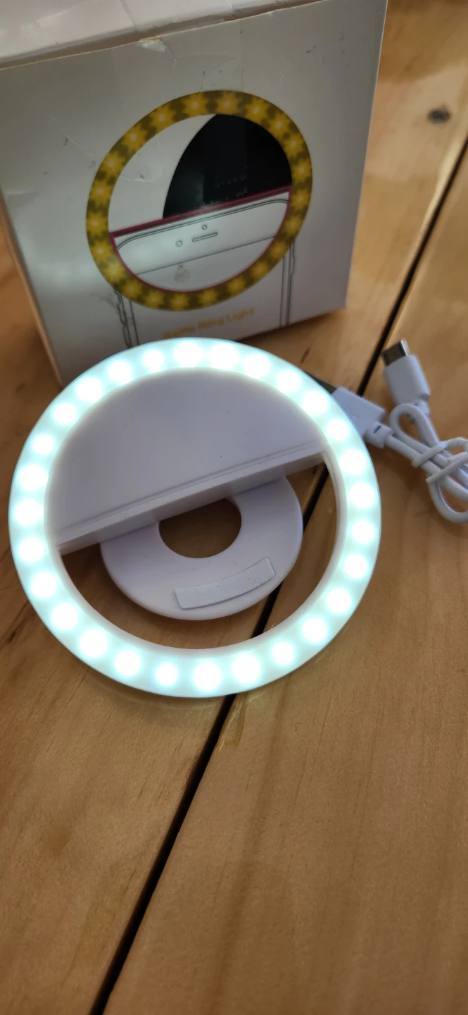 Clip-on Ring Light for Phone - photo 2