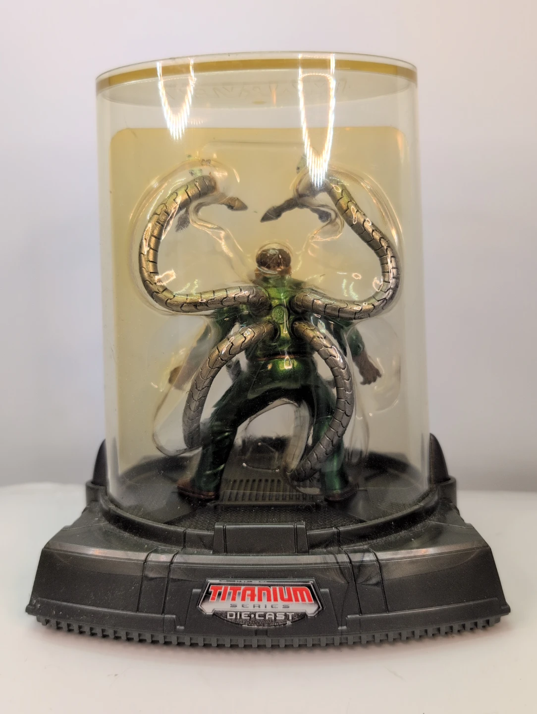 Marvel Titanium Die-Cast Doctor Octopus Figure - photo 3