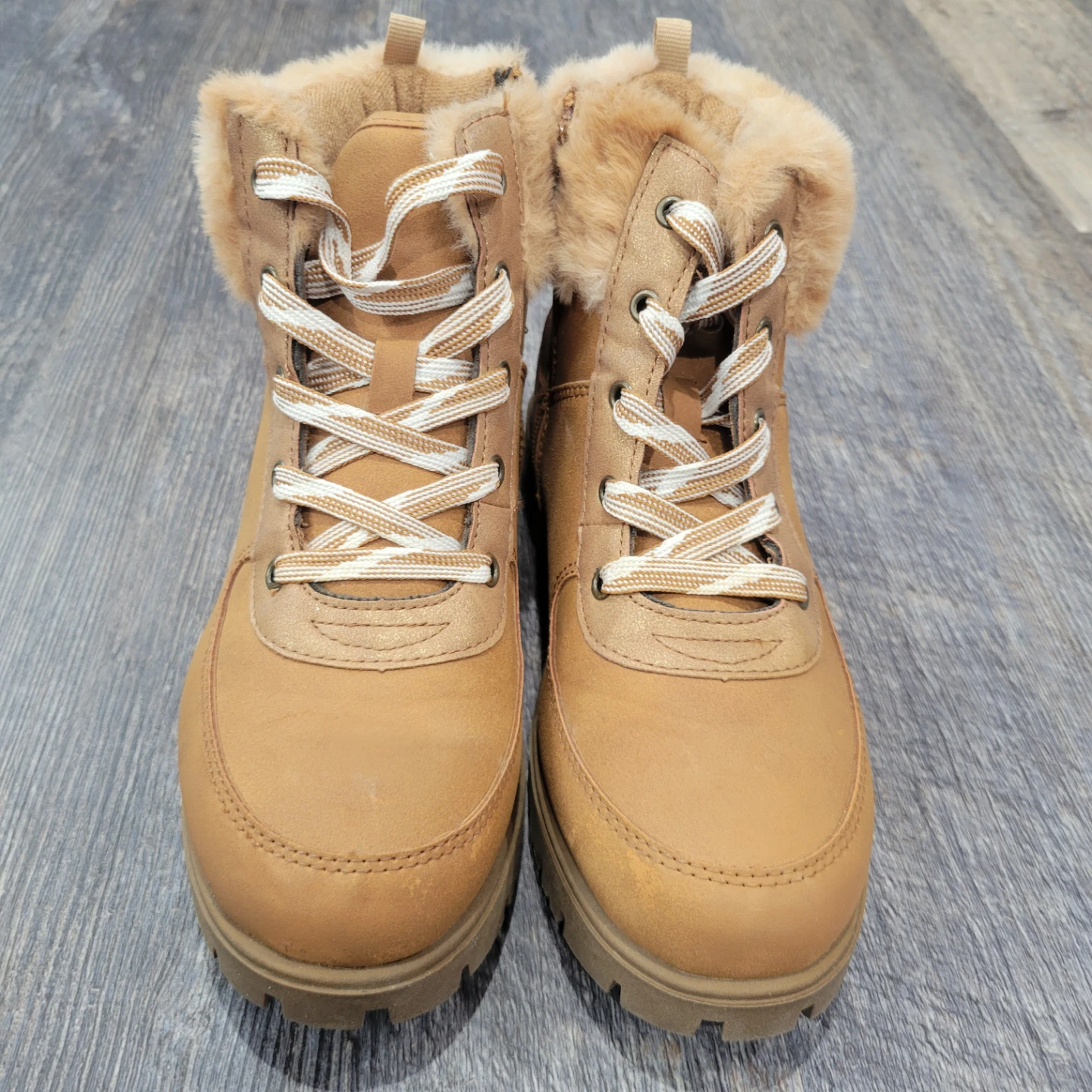 Joe Fresh Women's Tan Winter Boots Girls  Size 4
