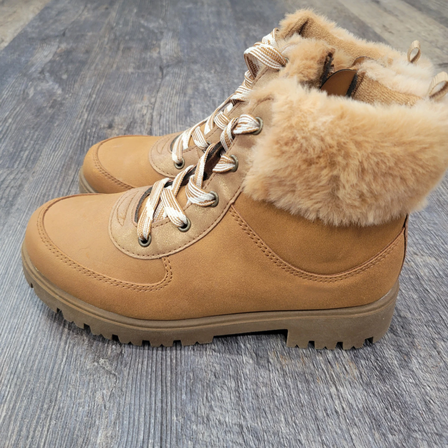 Joe Fresh Women's Tan Winter Boots Girls  Size 4 - photo 2