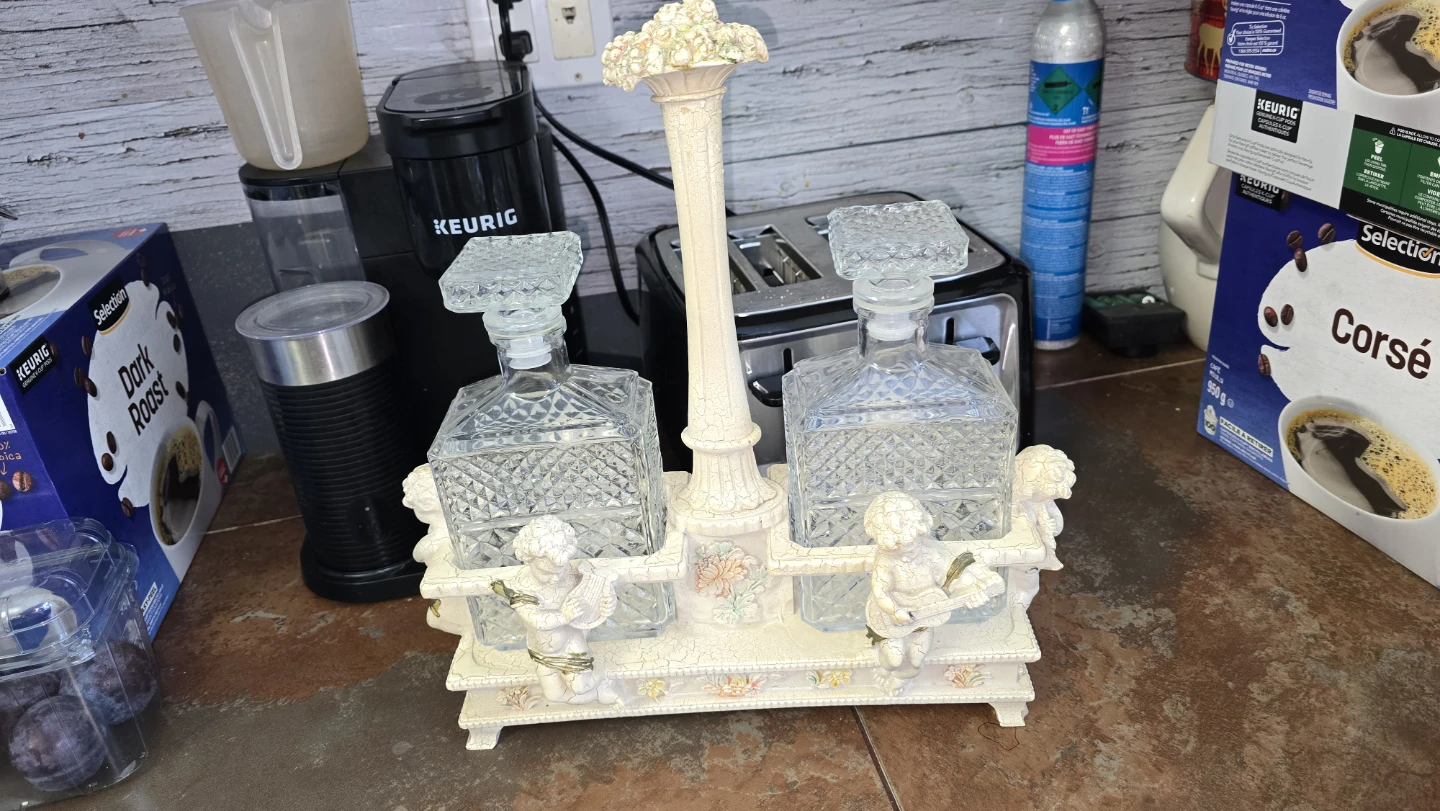Vintage Cherub and Flower Decanter Caddy