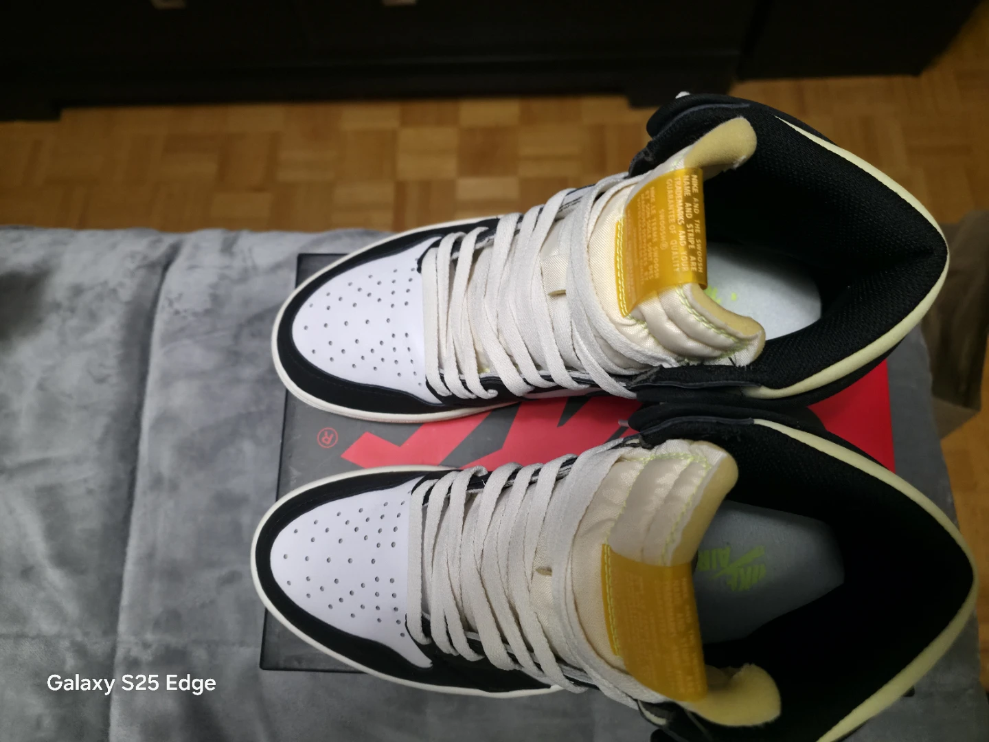 Nike Air Jordan 1 High OG - photo 3