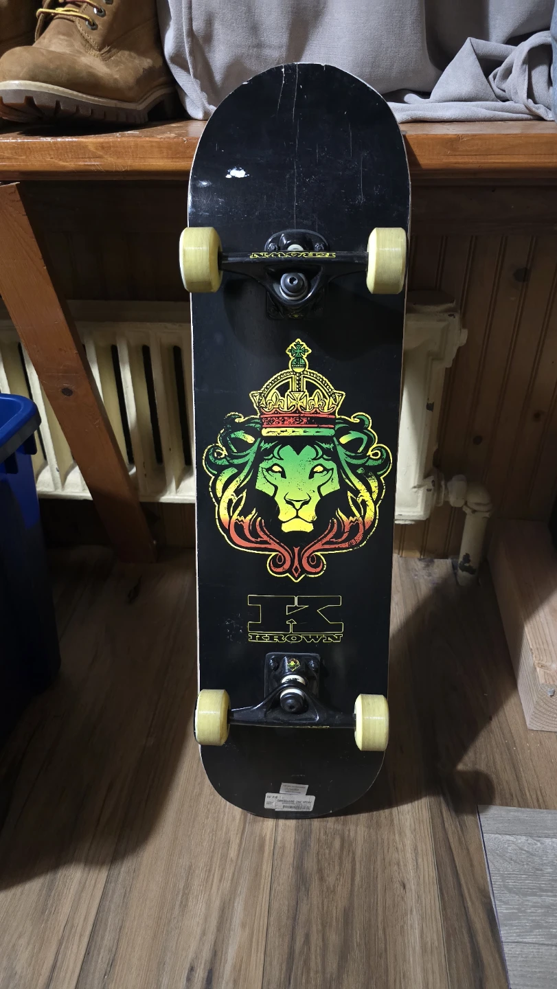 TK "Lion Head" Skateboard Deck