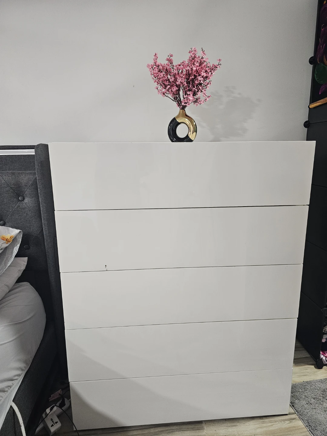 White Dresser - photo 3