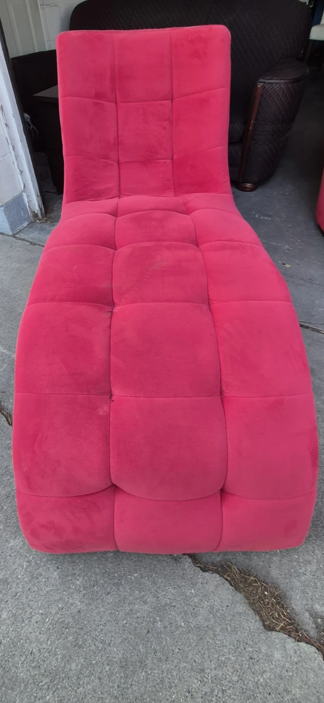 Pink Tufted Chaise Lounge Chair - photo 4