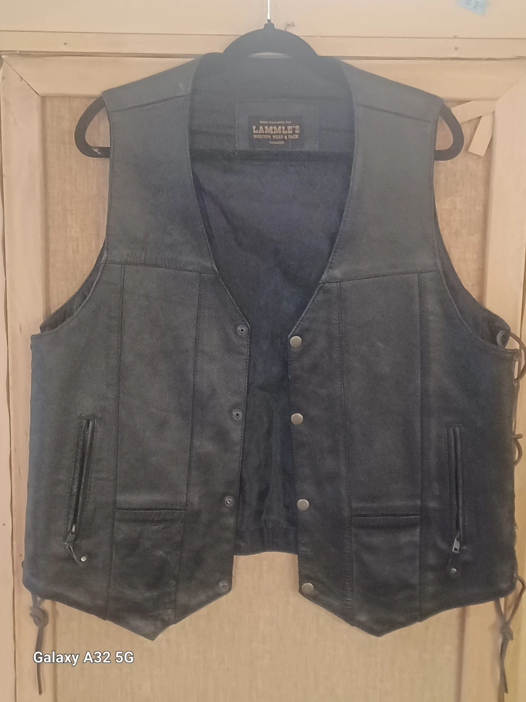 Men's Large Leather Motorcycle Vest