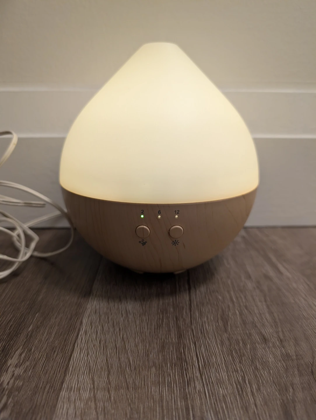 Essential Oil Diffuser with optional colour changing Light - photo 2