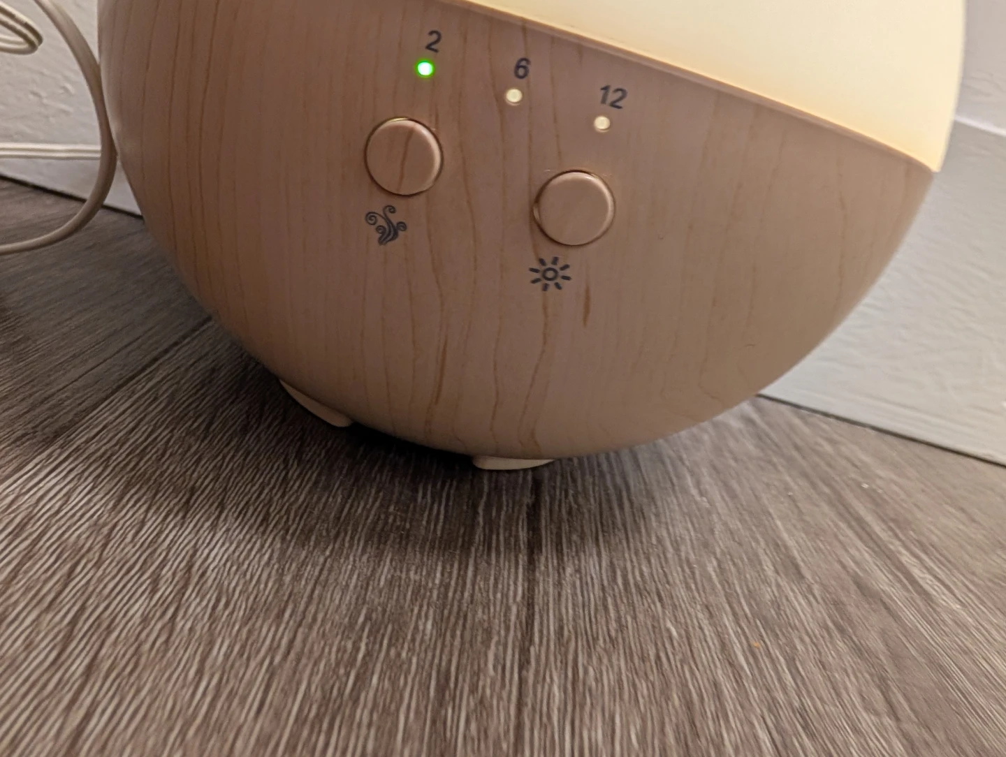 Essential Oil Diffuser with optional colour changing Light - photo 3