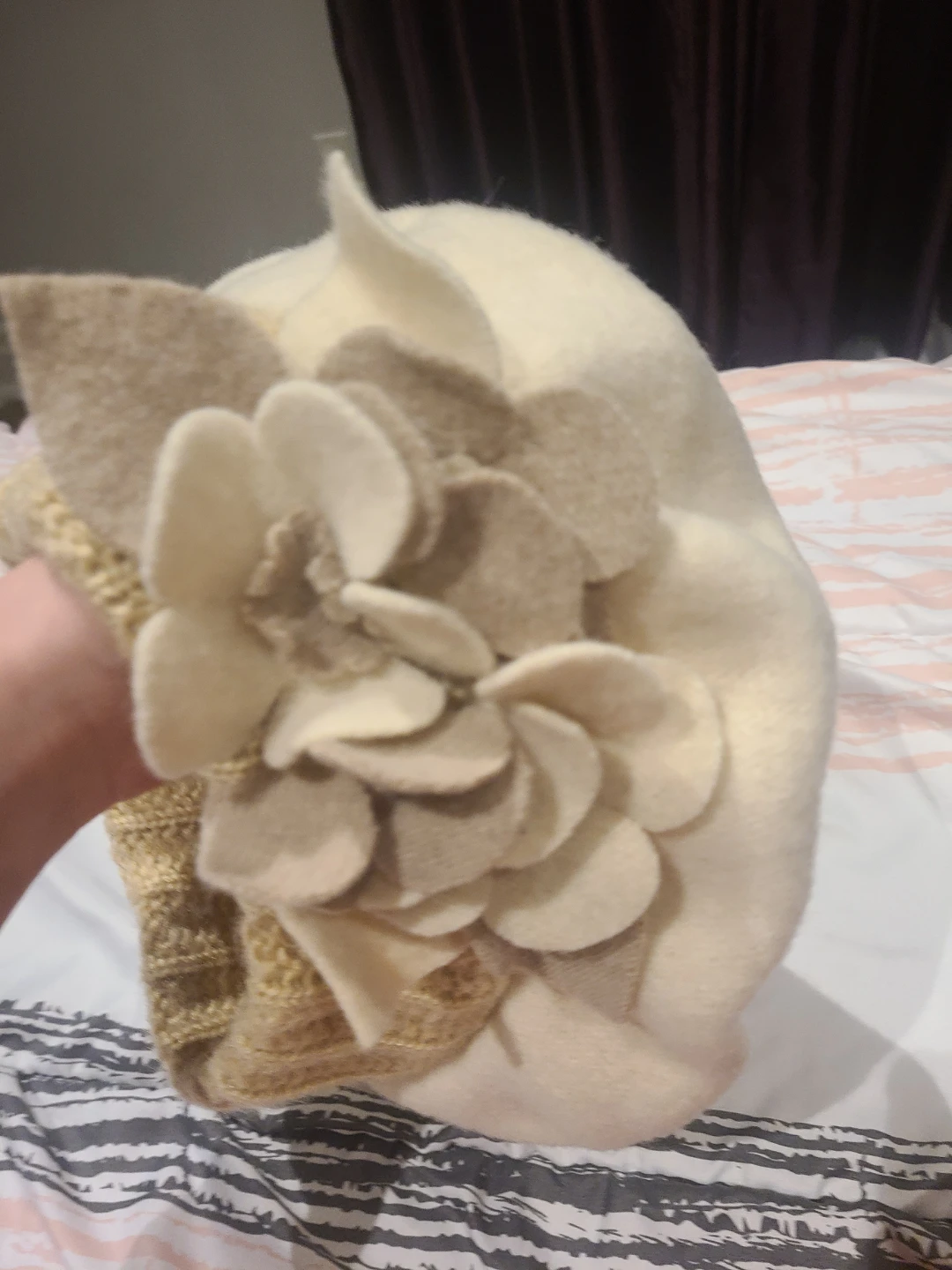 Cream Beret with Floral Embellishment - photo 3