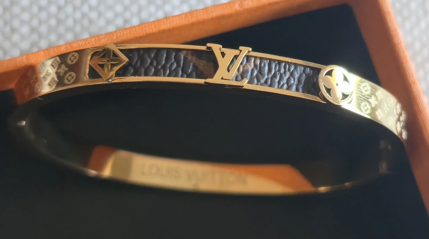 High-End Designer Bangle Bracelet - photo 3