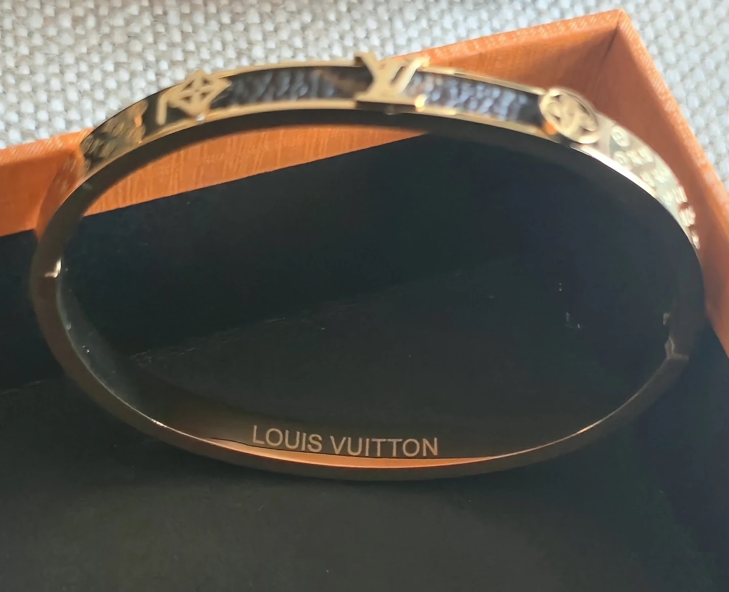 High-End Designer Bangle Bracelet - photo 4