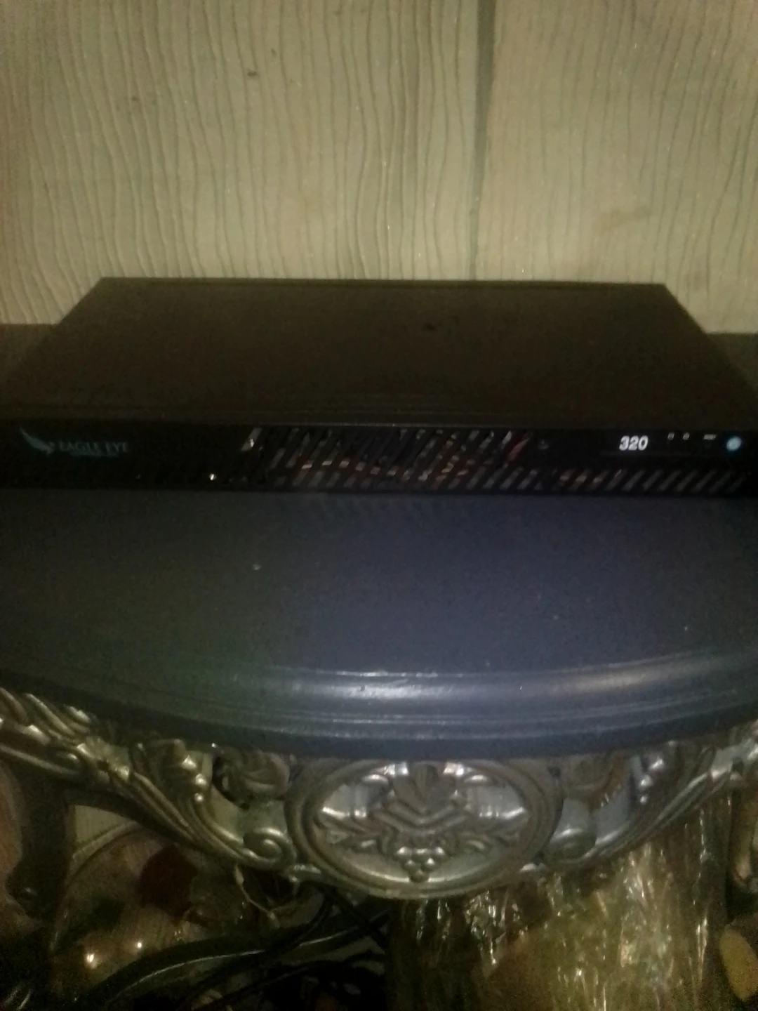 Eagle Eye 320 Network Video Recorder