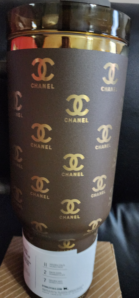 Stanley Quencher H2.0 Tumbler 40 oz Chanel Design - photo 3