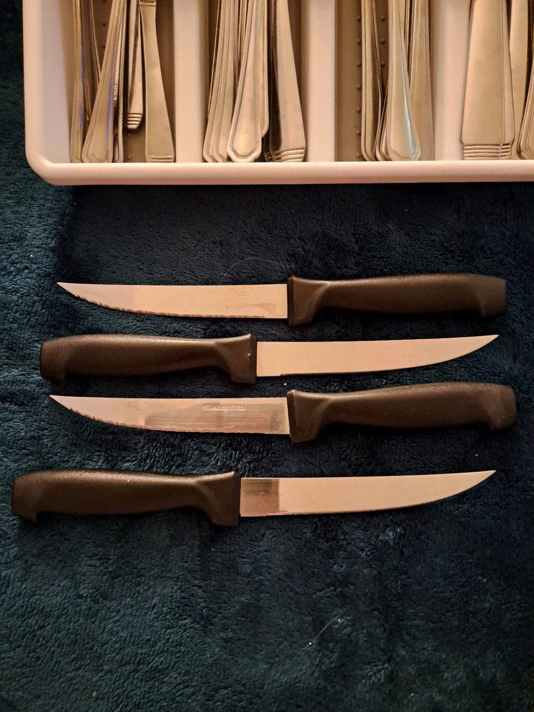 Cutlery Set with Utensil Organizer - photo 3