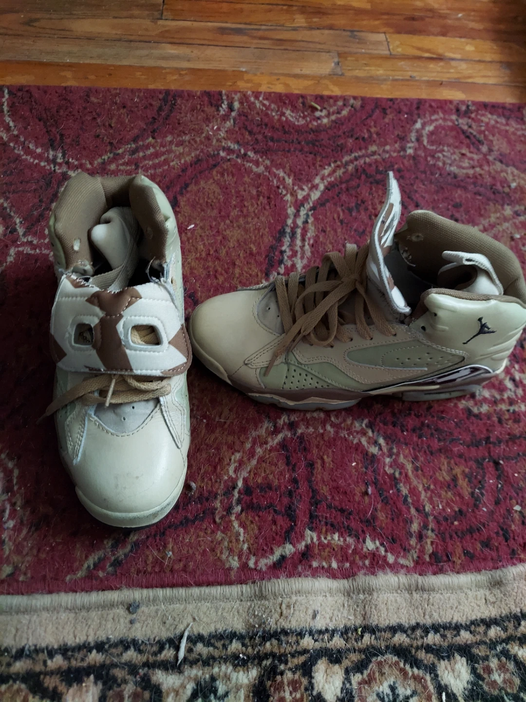 Jordan Air 8 Retro Sneakers