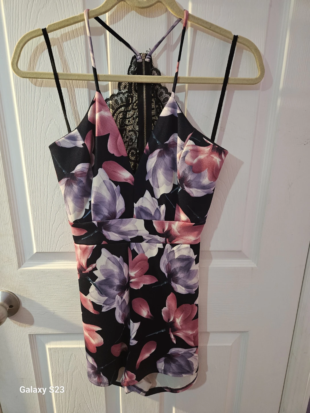 Floral Print Romper with Lace Back🏆