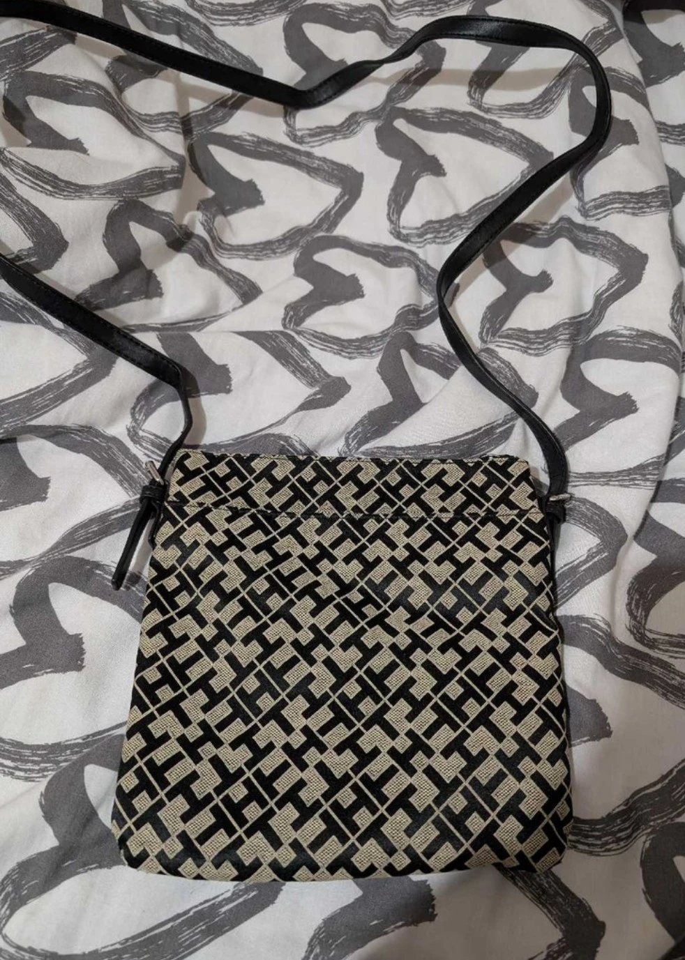 Tommy Hilfiger Crossbody Bag - photo 3