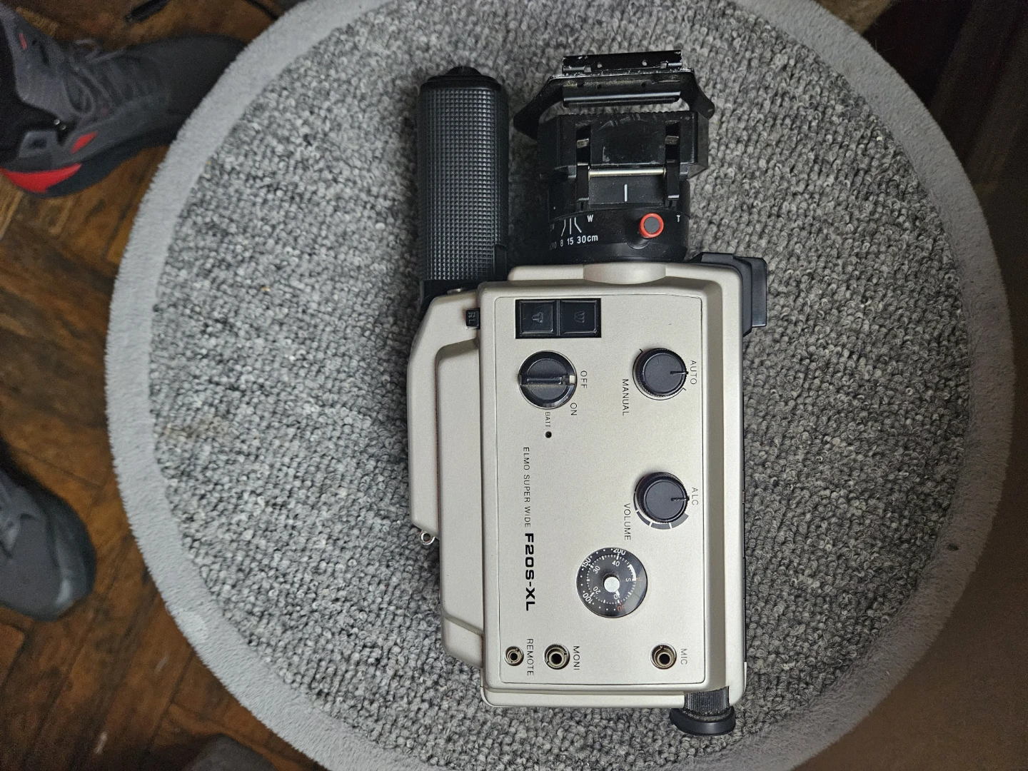 Elmo Super 8 F206-XL Film Camera - photo 4