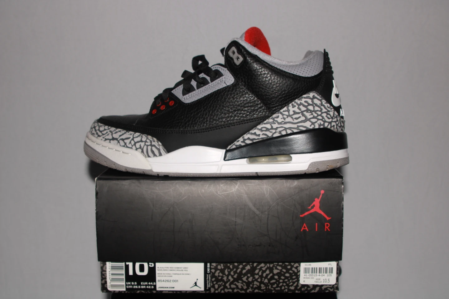 Air Jordan 3 black cement 2018 - photo 5