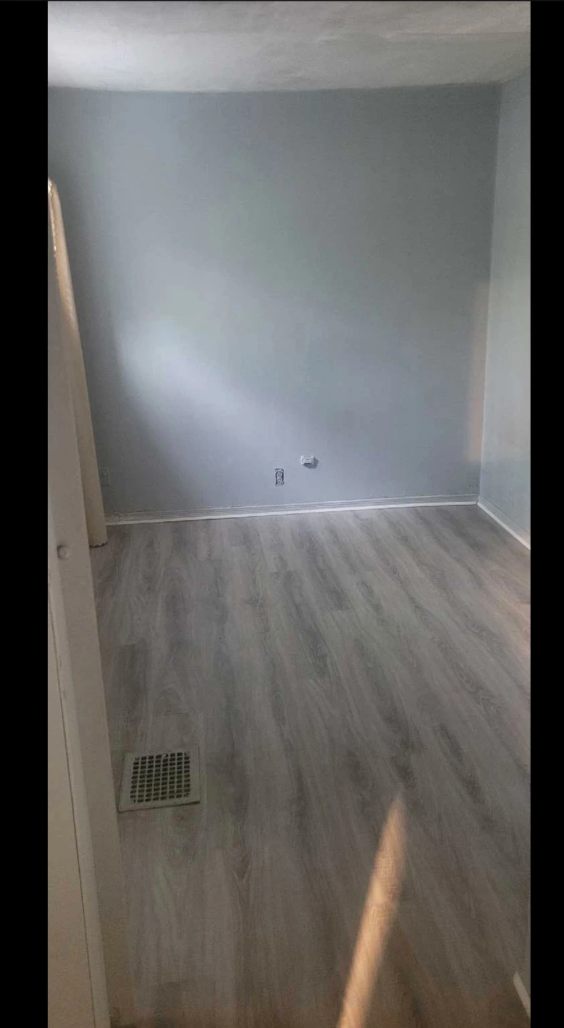 One Bedroom Apartment for Rent in Welland - photo 5